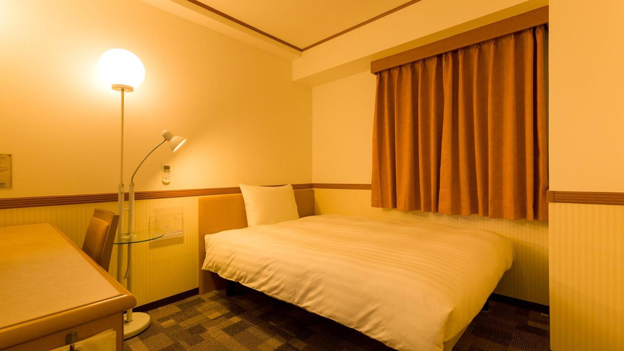 Toyoko Inn Tokushima Eki Bizan Guchi Room photo